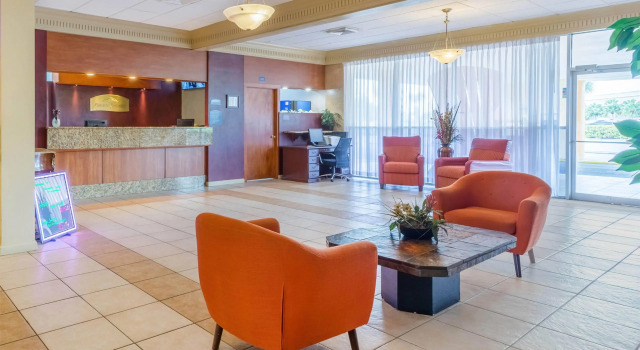Howard Johnson Lakeland, Rezervasyon Otel Lakeland Lakeland - Winter Haven