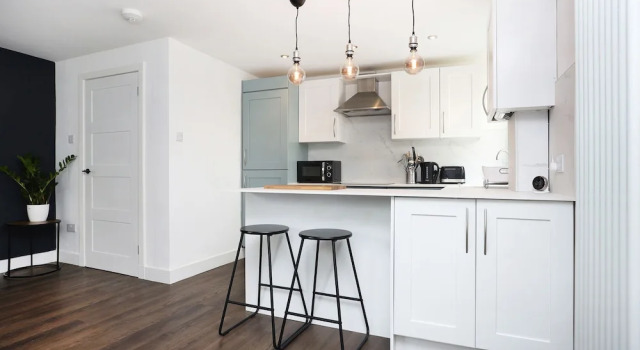 Апартаменты JOIVY Contemporary Royal Mile Apartment W/Balcony
