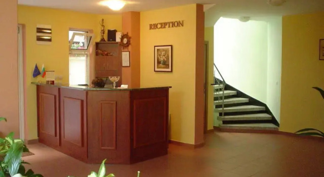 Caprice Family Hotel, Забронировать Отель Недорогие отели Варны, недорого