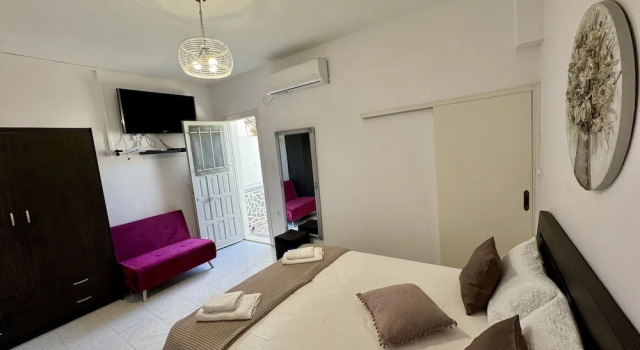 Sunshine Bay Suites