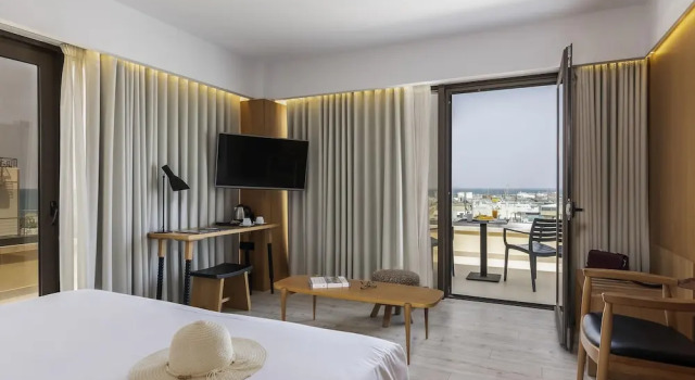 Двухместный номер Deluxe с балконом Ibis Styles Heraklion Central