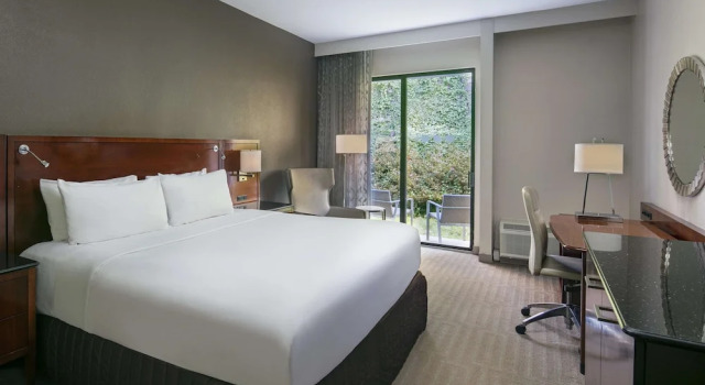 Двухместный номер Sonesta Charlotte Lower South End