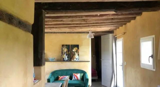 Sainte Suzanne gite de LA CHARRETERIE, Buchen Sie Ferienhaus Beaumont-le-Roger 
