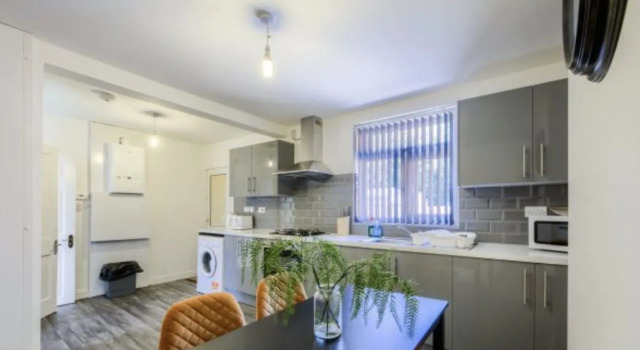 Exquisite Newfields 3 Bedroom House W/ Garden