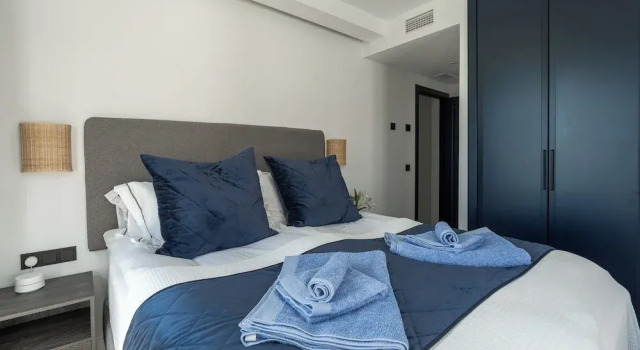 Luxury House With Private Heated Pool in Nerja!, Забронировать Дом для отпуска Коттеджи Нерха, рядом с Пляж Бурриана, Коттедж