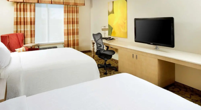 Номер для гостей с ограниченными возможностями Hilton Garden Inn Savannah Midtown