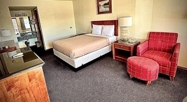Номер Standard Quality Inn Odessa near University