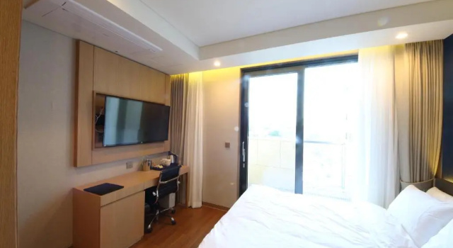 Двухместный номер Standard с балконом Benikea The H Hotel