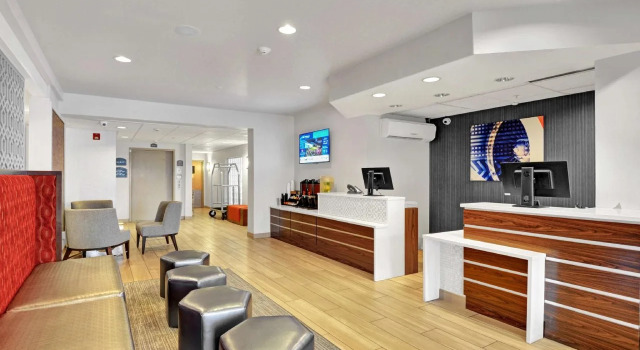 Executive Residency by Best Western Navigator Inn & Suites