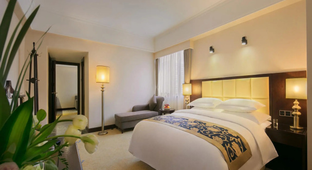 Люкс Deluxe Kunming Wei Long Hotel