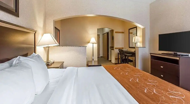 Люкс Comfort Suites Summit County