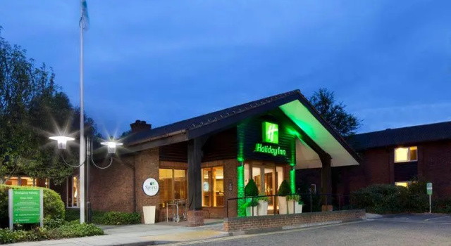 Полулюкс Deluxe Holiday Inn Guildford by IHG