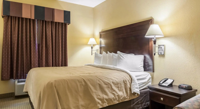 Люкс c 1 комнатой Quality Inn & Suites Lafayette