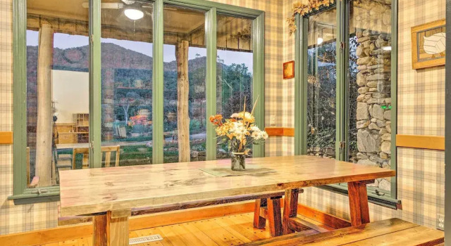 River Access + Mtn Views: Cullowhee Lodge!