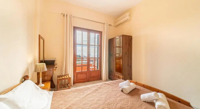 Arianna apartment 11, Забронировать Апартаменты/квартира Отели Палеокастрица с парковкой, рядом с Пляж Агиос Спиридон, Парковка