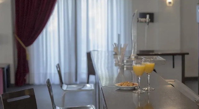 Hotel Real Balneario Carlos III, Book Hotel Hotels in Trillo with Parking, Parking