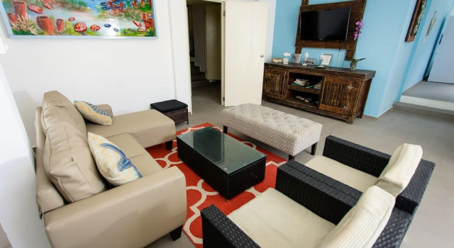 Семейные апартаменты Westpunt Beach Apartments
