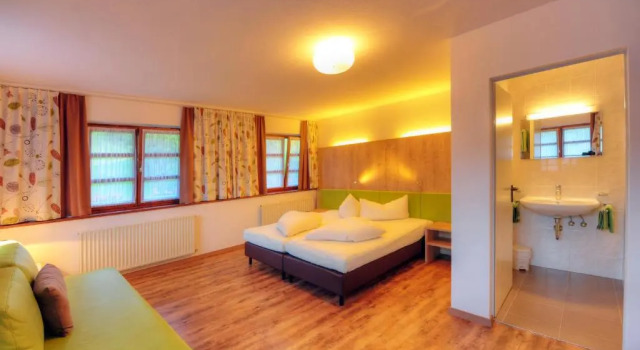 Апартаменты с 2 комнатами Wally Berg-Appartements