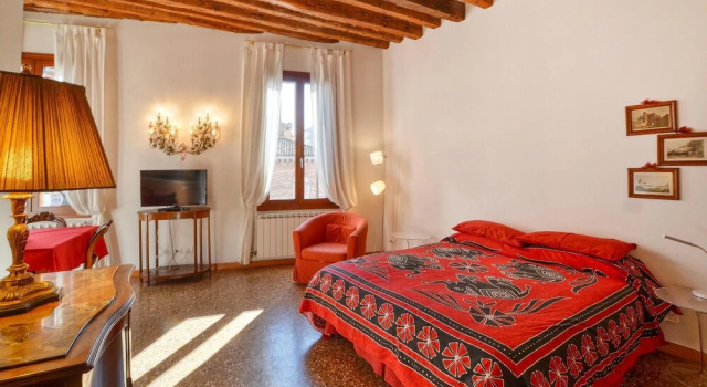 Beautiful Apartment in Venezia With Wifi, Забронировать Апартаменты/квартира Апартаменты Венеции, рядом с Консульство Франции в Венеции, Апартаменты/квартира