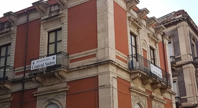 Central Suites Catania, Забронировать Отель Катания Сицилия