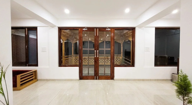 Hotel The Kaiser Palace, Забронировать Отель Отели Каргил 3 звезды, 3*