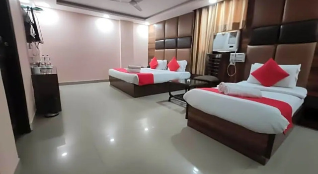 Номер Standard Hotel Krone Plaza Near IGI Airport Delhi