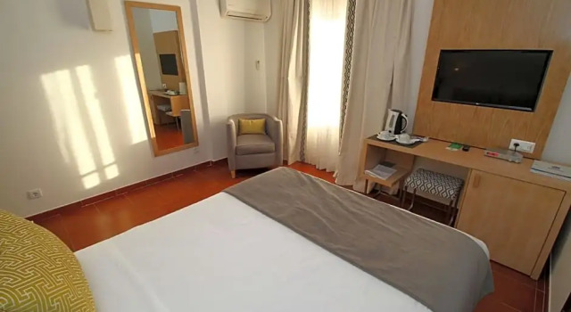 Одноместный номер Standard Best Western Hotel Dom Bernardo