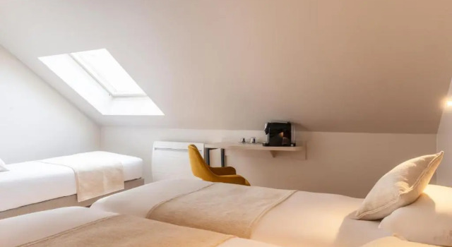 Трёхместный номер Standard The Originals Boutique, Hôtel Porte de Dieppe