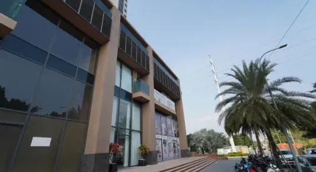 LuxHomes Saigon - Eco Green - District 7 - Phu My Hung, Забронировать Отель Отели Хошимина 3 звезды, 3*