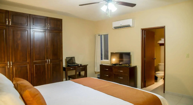 Bugambilias Suites, Забронировать Отель Отели Лорето с парковкой, Парковка