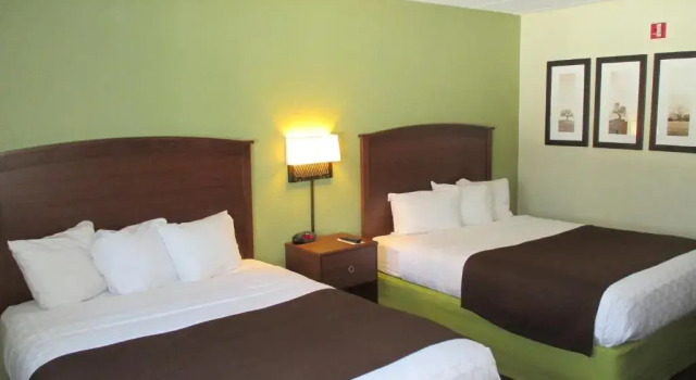Четырёхместный номер Standard Cobblestone Hotel & Suites - Wisconsin Rapids