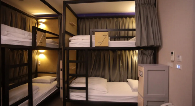 Кровать в общем номере (женский номер) Travel Art Inn