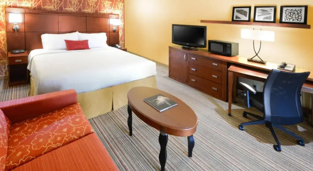 Номер Standard Courtyard Fort Worth University Drive