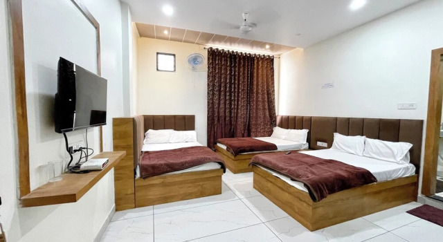 Номер Standard Hotel Gupta Residency - near Temple