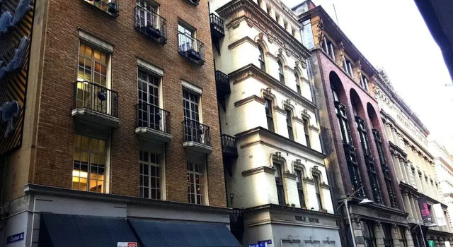 CBD Little Paris - StayCentral