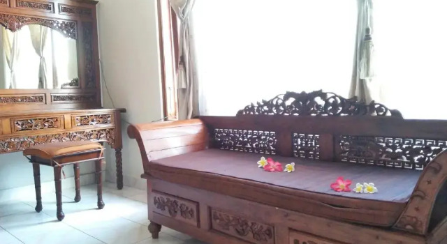 Nuriani Guest House, Rezervovat Penzión Hotely v Bali se snídaní, Snídaně