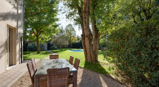 Вилла Villa Giardino Lucca heated pool, 2 miles Lucca