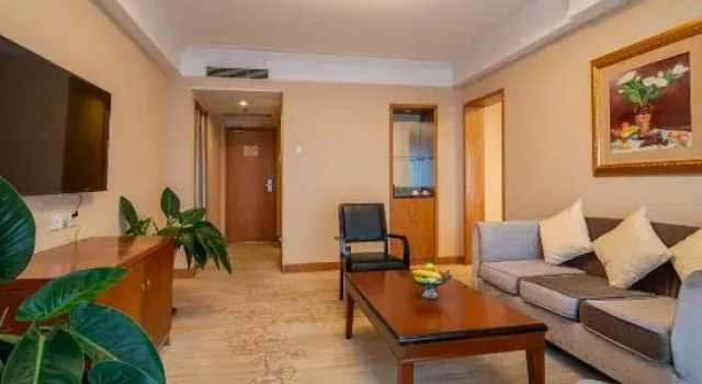 Люкс Deluxe Qingdao Blue Horizon Marina Gold Hotel
