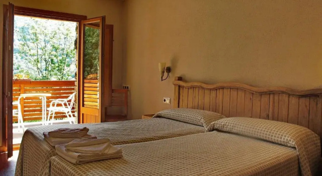 Двухместный номер Standard Hostal Les Roquetes