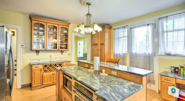 Коттедж Charming Historic Home ~ 1 Mi to Dtwn Olean!