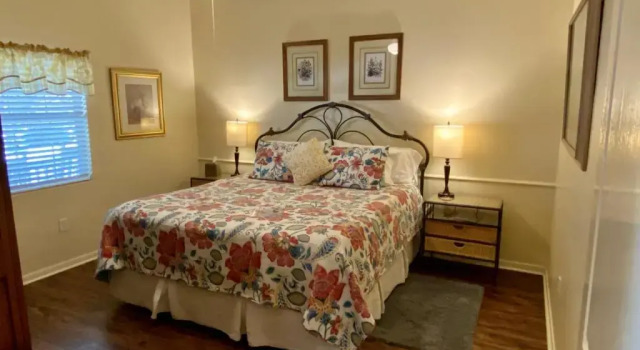 Номер Deluxe Comal Inn