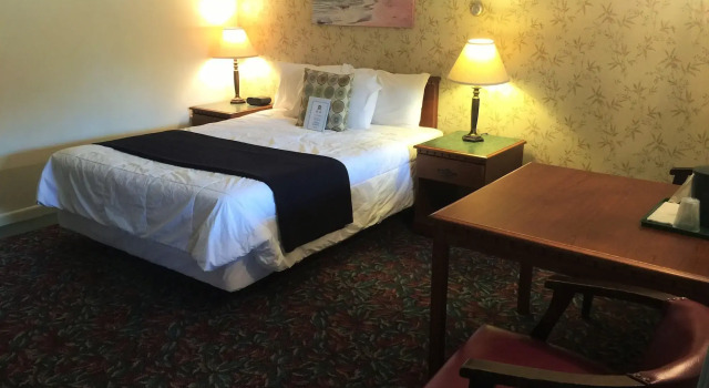 Cedar Motor Inn, Rezerwuj Hotel Marquette Michigan