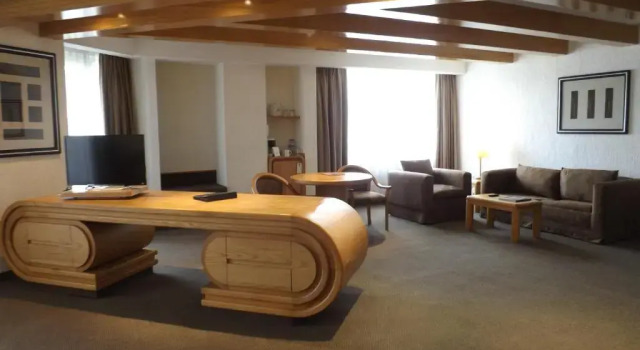 Полулюкс Royal Pedregal
