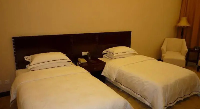 Номер Standard YiFeng Hotel