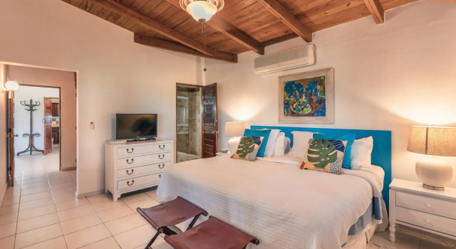 Dreamy 4BR Villa at Casa de Campo W Butler Maid, Забронировать Вилла Коттеджи Ла-Романа, рядом с Teeth of the Dog, Коттедж