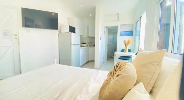 Phaedrus Living : Luxury Flat Lighthouse 75, Book Lejlighed Lejligheder i Pafos, nær Paphos Harbour, Lejlighed