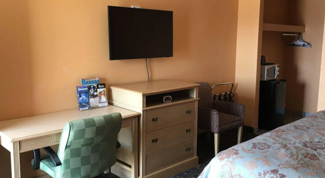 Hutchinson Inn, Book Hotel Hutchinson Kansas