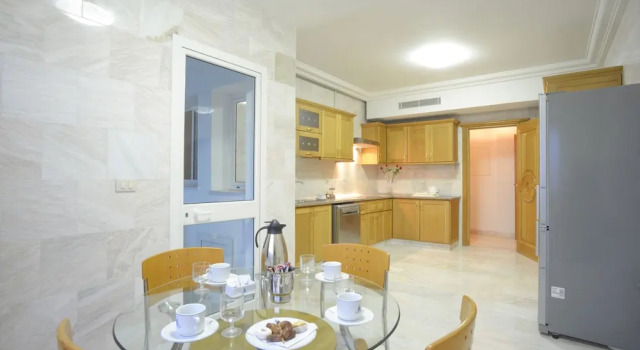 Полулюкс с 2 комнатами с балконом The Penthouse Suites Hotel