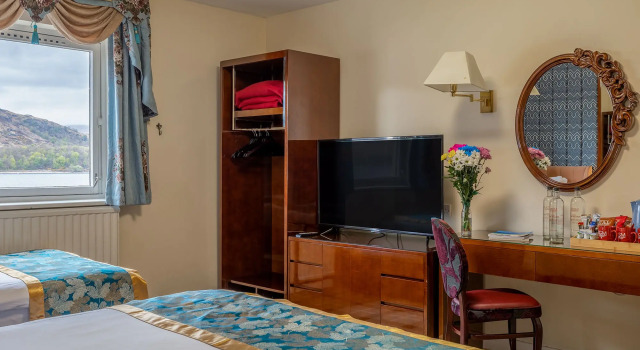 Семейный номер Deluxe с видом на озеро Muthu Fort William Hotel
