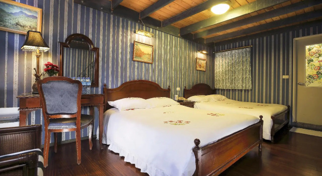Cingjing Hanging Garden & Resort, Buchen Sie Pension Renai Landkreis Nantou